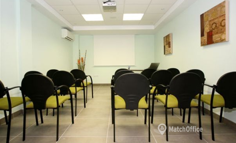 400 m² Serviced office place up for rent in Castello, Dean Martí 46 (12004) - 1 | MatchOffice.com
