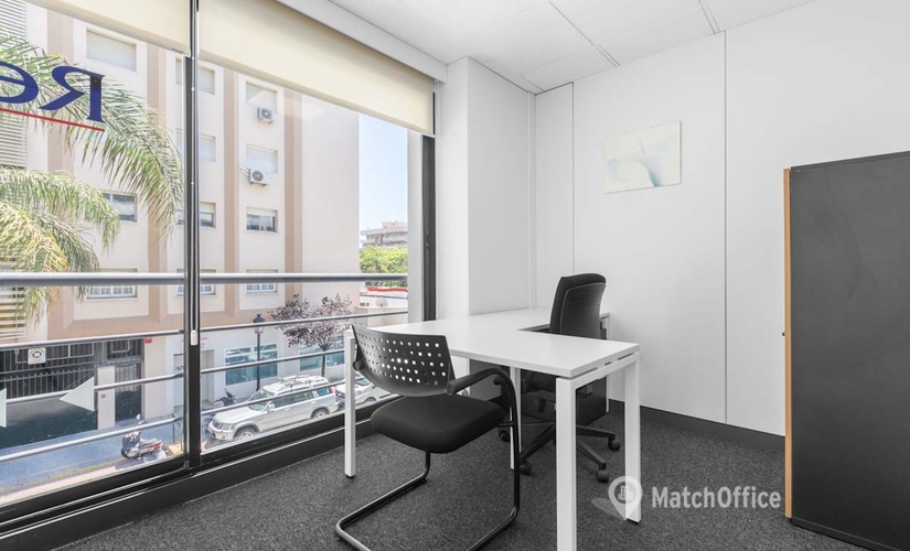 Parque empresarial en alquiler en Marbella 10 m², Avenida Ricardo Soriano 72 - 3 | MatchOffice.es