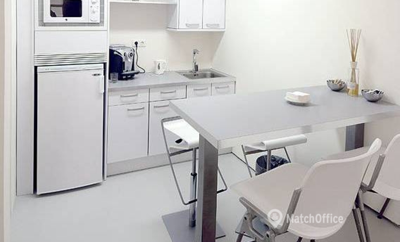 150 m² Business space place for rent in Alcobendas, Calle Pascual Hermanos 3 (28100) - 4 | MatchOffice