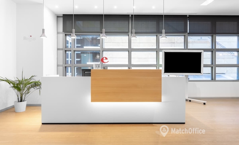 10 m² Coworking in Zaragoza, Avenida Juan Pablo II 35 (50009) - 1 | MatchOffice