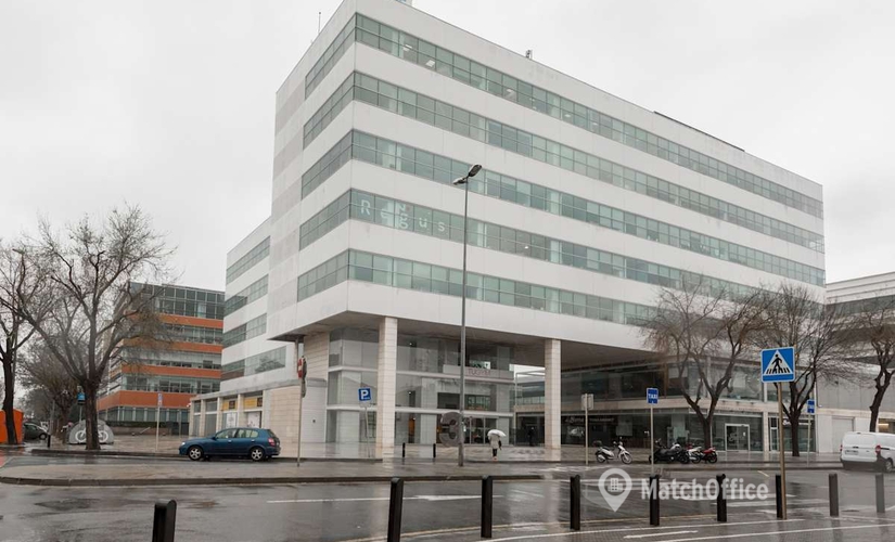 Parque empresarial disponible para alquilar en Cornellá del Llobregat 10 m², Plaça de la Pau - 0 | MatchOffice