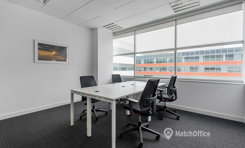 Parque empresarial disponible para alquilar en Cornellá del Llobregat 10 m², Plaça de la Pau - 2 | MatchOffice