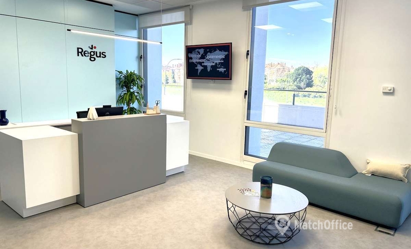 10 m² Shared workspace in Madrid Hortaleza, Calle Ribera de Loira 16 (28042) - 1 | MatchOffice.com