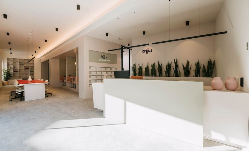 Alquile sala de juntas en Gran Canaria , Calle Olof Palme - 2 | MatchOffice.es