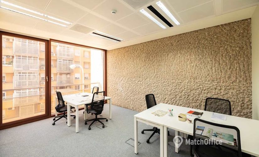 Conference center in Madrid Ciudad Lineal, Calle de Juan Ignacio Luca de Tena (28027) - 3 | MatchOffice.com