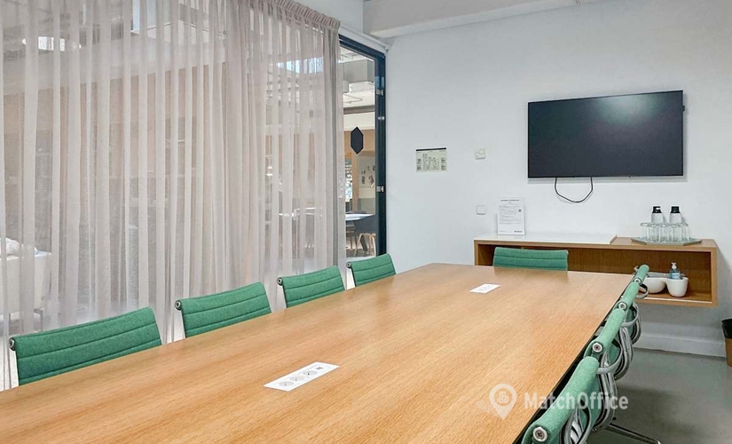Elija sala de reuniones en Ciutat Vella , Carrer de Pallars - 3 | MatchOffice.es