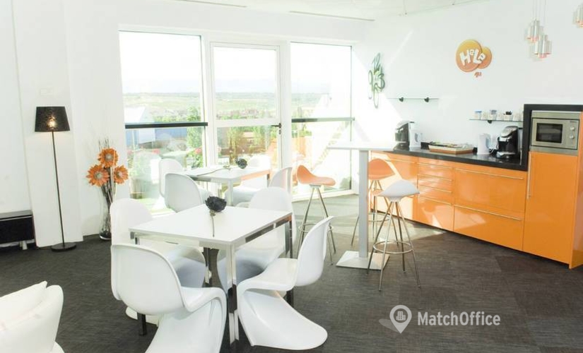 Centros de oficinas disponible para alquilar en Alcobendas 70 m², Avda Tenerife 2 - 4 | MatchOffice.es