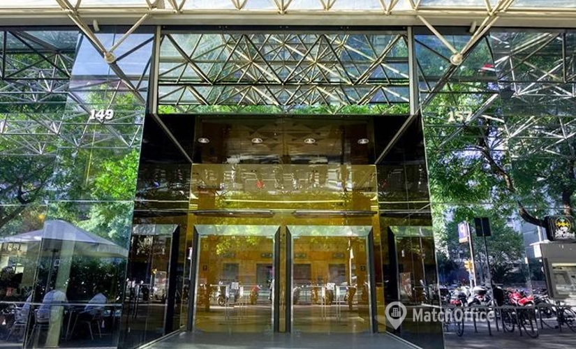 Parque empresarial disponible para alquilar en Barcelona 300 m², C/ Tarragona 157 - 1 | MatchOffice.es