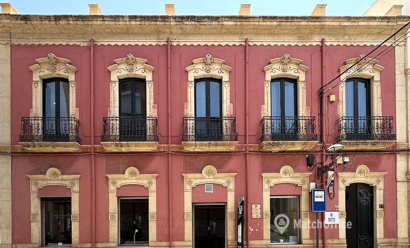 Office Calle Arráez 11 04002 Almeria