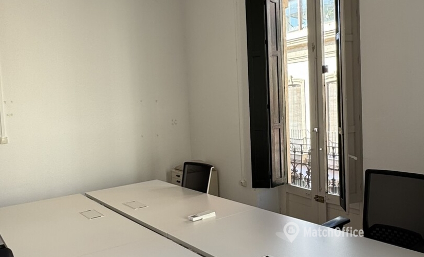 Office Calle Arráez 11 04002 Almeria