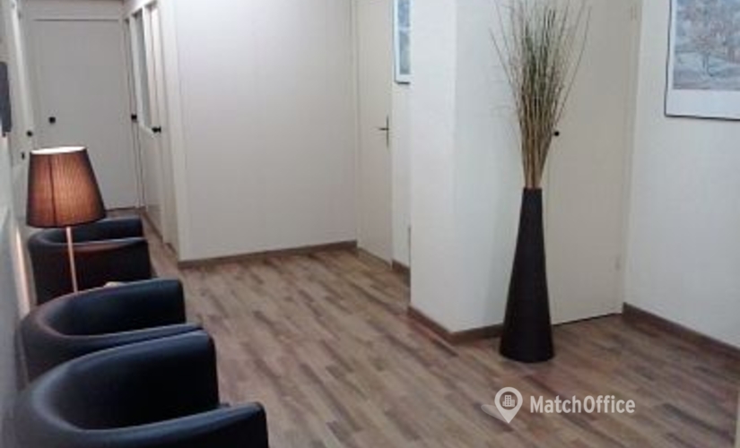 38 m² Business space property available to rent in Barcelona, Avenida Meridiana 308 (08027) - 1 | MatchOffice.com