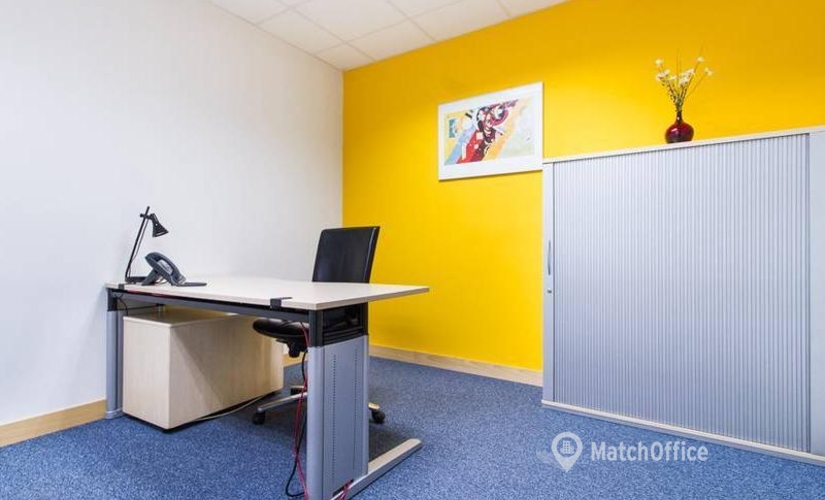 Centros de oficinas disponible para alquilar en Madrid Centro 70 m², Ribera del Loira 46 - 2 | MatchOffice.es