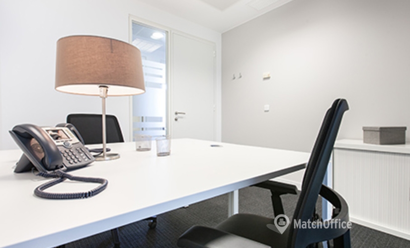 70 m² Business park property for rent in Madrid Centro, Calle Leganitos 47 (28013) - 4 | MatchOffice.com