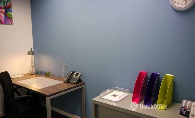 Parque empresarial en alquiler en Sevilla 120 m², Avenida de Eduardo Dato 69 - 3 | MatchOffice.es