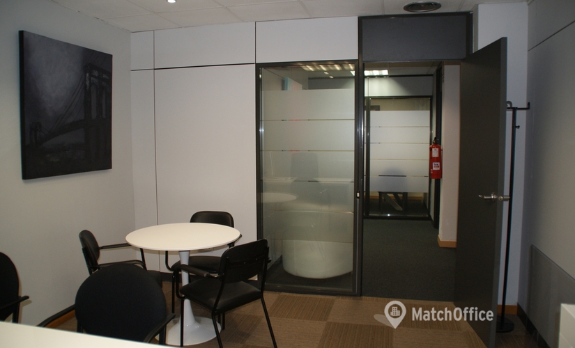 Parque empresarial disponible para alquilar en Eixample 40 m², Rambla de Catalunya - 2 | MatchOffice