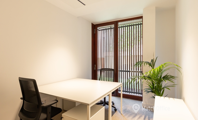 Office Carrer de Raset 29 08021 Sarrià-Sant Gervasi