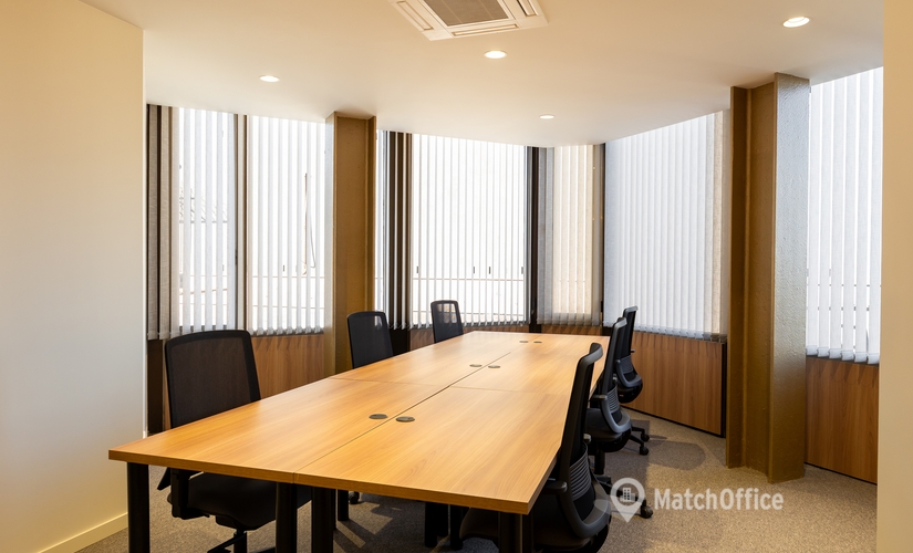 Observe oficinas compartidas en Eixample 30 m², Plaça d'Urquinaona 6 - 3 | MatchOffice.es