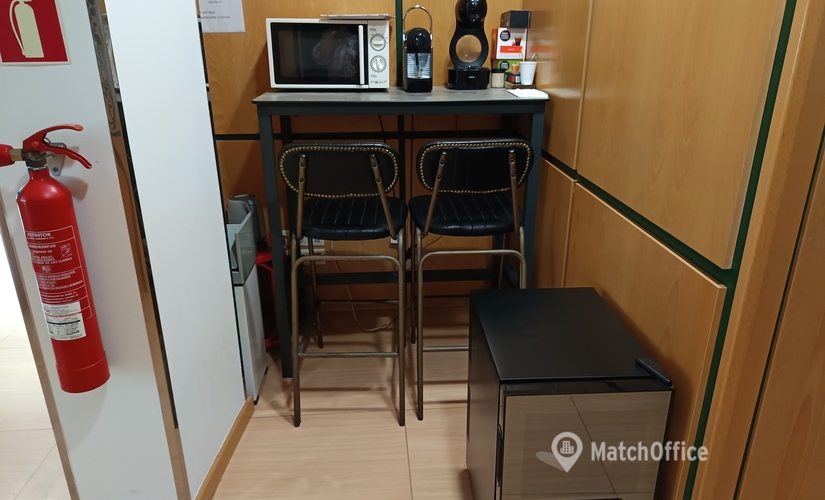 Parque empresarial disponible para alquilar en A Coruña 50 m², Praza das Atochas 10 - 3 | MatchOffice.es