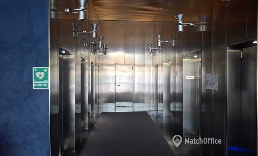 Oficina comercial en alquiler en A Coruña 115 m², Calle Enrique Mariñas Romero Periodista - 3 | MatchOffice