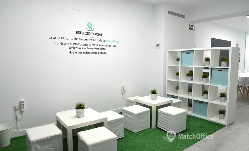 %[location_area] Conference hall in Centro-Moratalaz, Calle Mercurio (28032) - 3 | MatchOffice