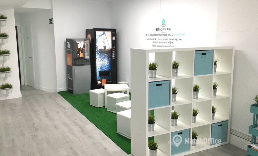 %[location_area] Conference room in Centro-Moratalaz, Calle Mercurio (28032) - 1 | MatchOffice
