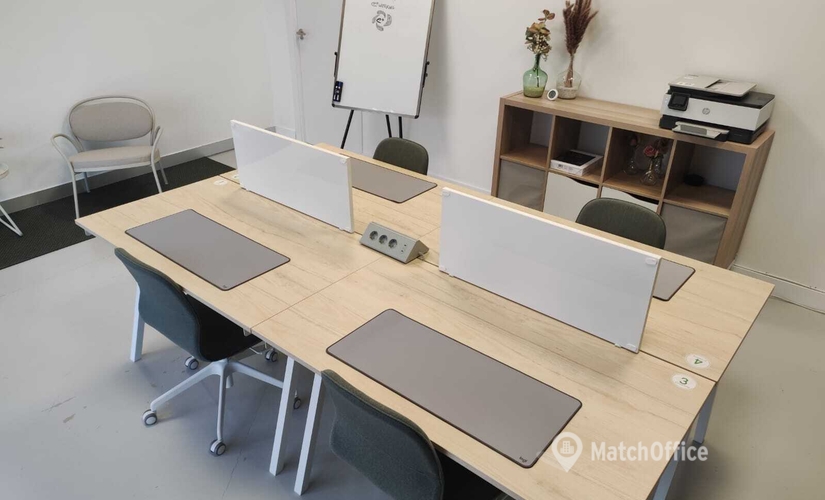 Observe coworking en Sevilla 40 m², Ronda Sanlúcar la Mayor 1 - 2 | MatchOffice.es