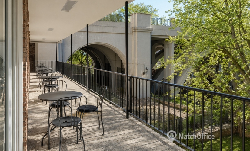 Parque empresarial disponible para alquilar en Madrid Centro 30 m², Calle de Bailén 12 - 4 | MatchOffice