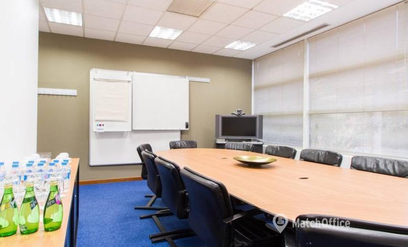 Reserve sala de reuniones fiable en Madrid Centro 300 m², Calle López de Hoyos 35 - 1ª - 1 | MatchOffice.es