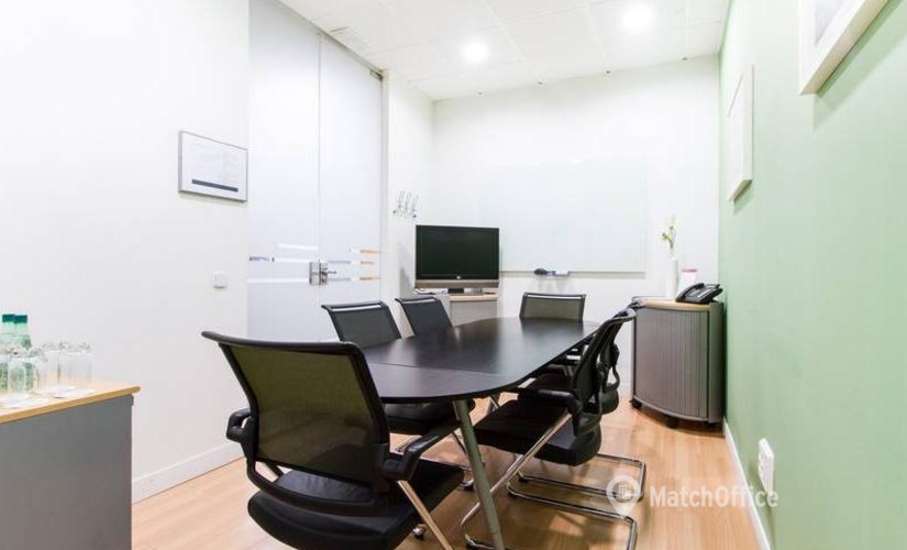 Alquile sala de reuniones equipada en Madrid Centro 300 m², Pinar 5 - 13 | MatchOffice
