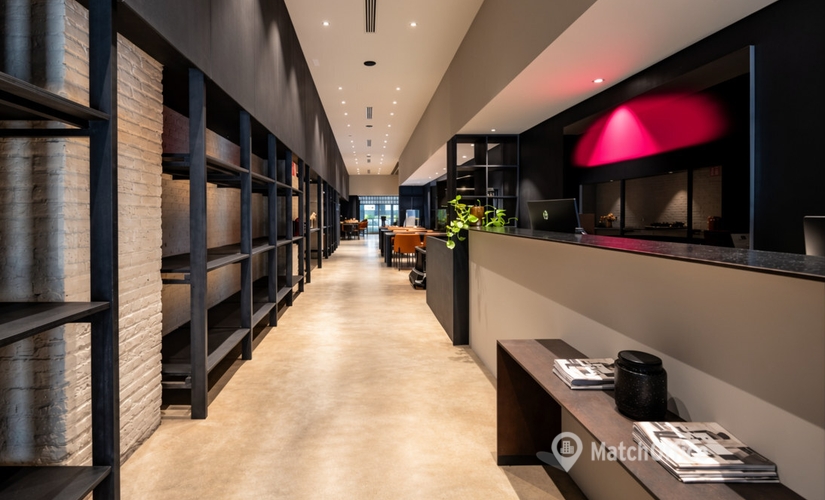 Despacho disponible para alquilar en València 1000 m², Carrer del Mestre Racional 11 - 2 | MatchOffice.es