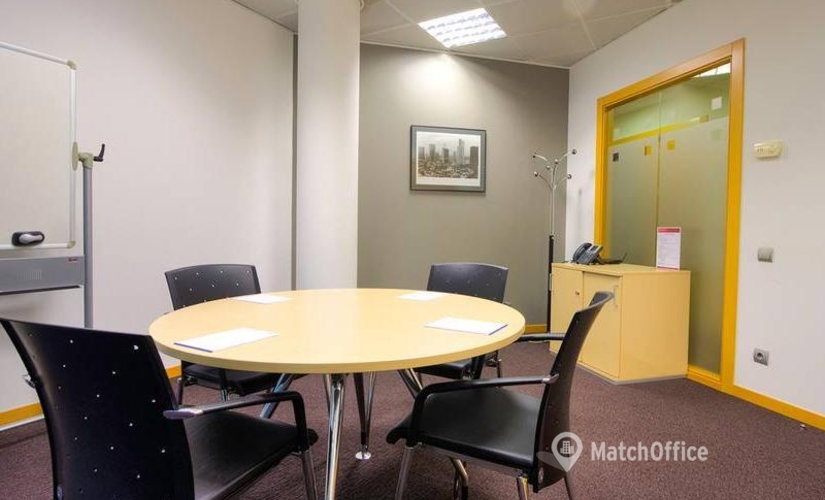 Alquile sala de reuniones equipada en Barcelona 100 m², Gran Via de les Corts Catalanes 583 - 9 | MatchOffice