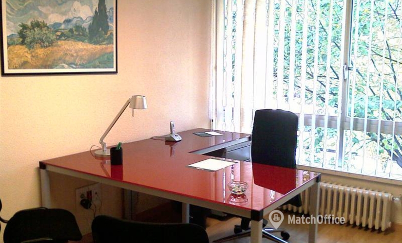 Centro de negocios Avenida Pío XII 31  31008 Pamplona