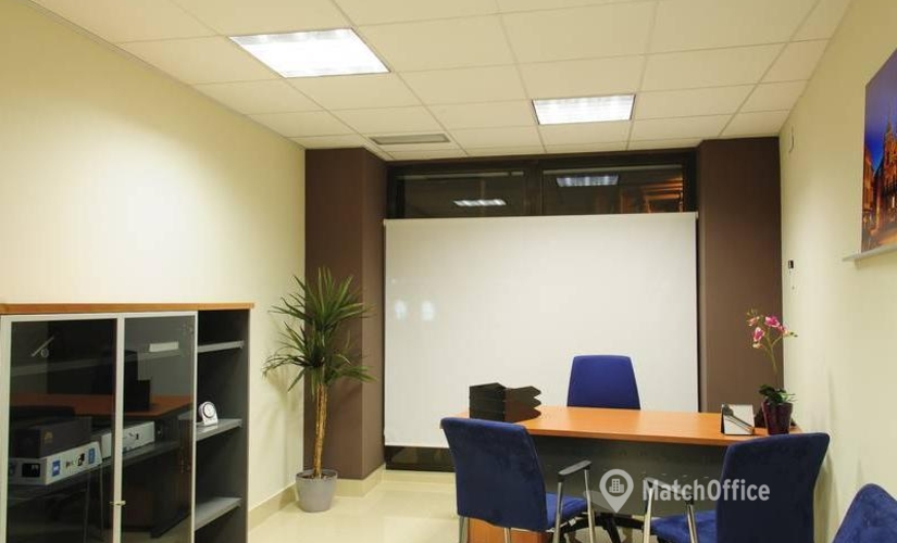 19 m² Serviced office place up for rent in Leon, Plaza Obispo Alcolea 3 (24700) - 2 | MatchOffice.com