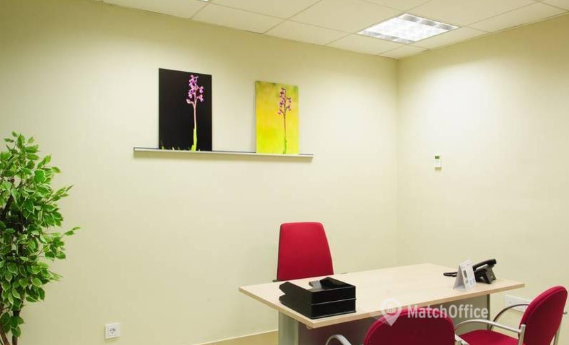 Parque empresarial en alquiler en León 19 m², Plaza Obispo Alcolea 3 - 4 | MatchOffice