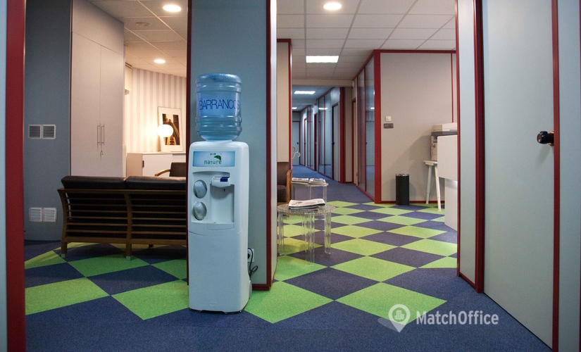 Parque empresarial en alquiler en Bilbao 16 m², Plaza de Venezuela 1  - 3 | MatchOffice.es