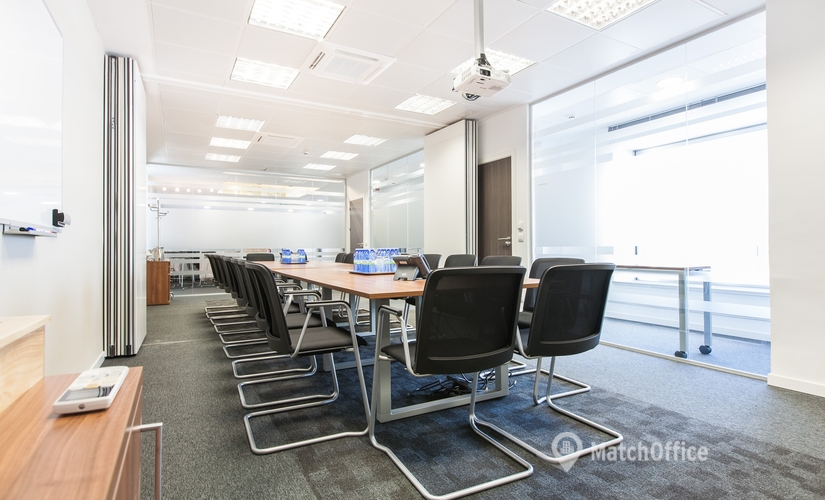 Reserve sala de juntas en Madrid Centro 120 m², Paseo de la Castellana 18 - 11 | MatchOffice