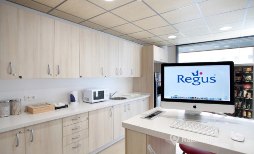 Сoworking Plaza de la Solidaridad 12 29006 Málaga