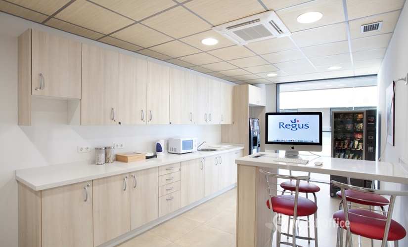 Сoworking Plaza de la Solidaridad 12 29006 Málaga