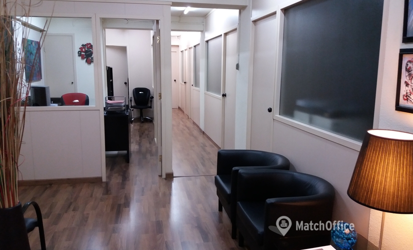 Alquile oficinas de coworking en Sant Andreu 20 m², Avinguda Meridiana 308 - 4 | MatchOffice
