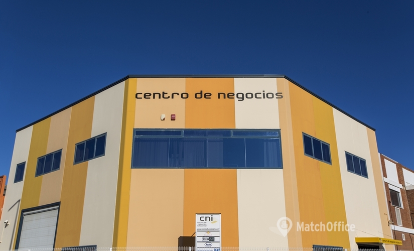 Parque empresarial disponible para alquilar en València 35 m², Camí del Port 143 - 1 | MatchOffice.es