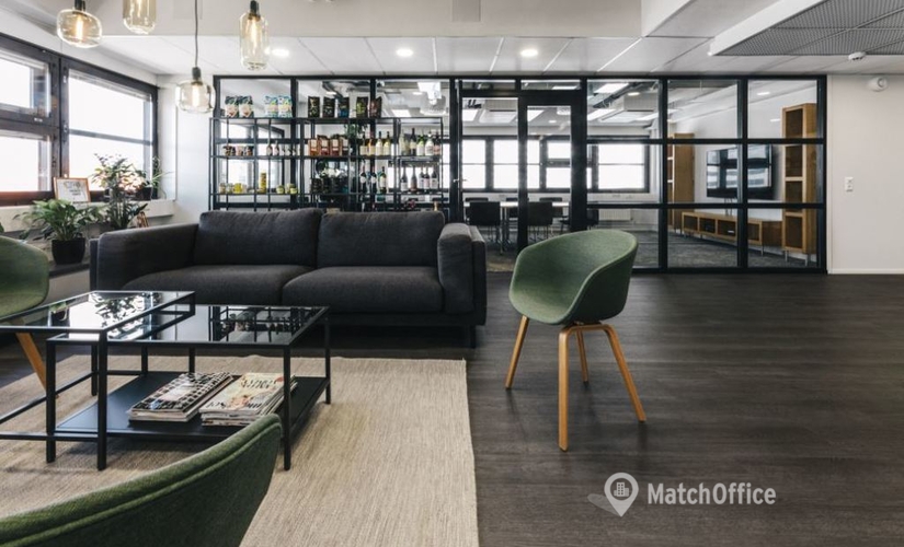 Varasto / tuotantotila Valimotie 1 00380 Helsinki