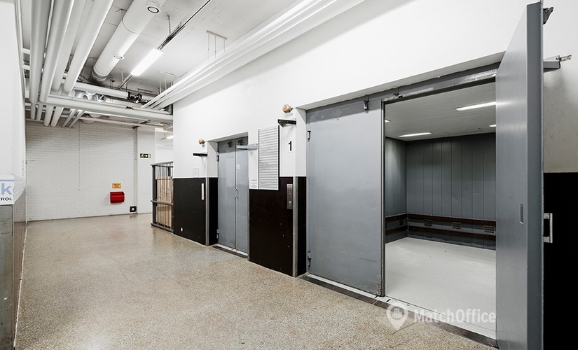 Varasto / tuotantotila Atomitie 5 00370 Helsinki