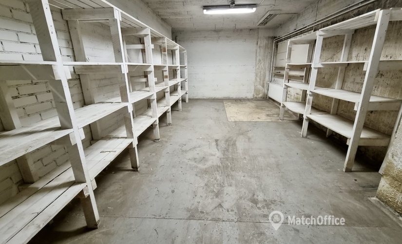 Varasto / tuotantotila Kutomotie 6 00380 Helsinki