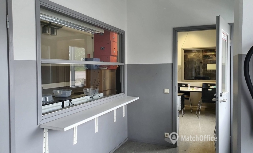 Varasto / tuotantotila Pavintie 3-7 01260 Vantaa