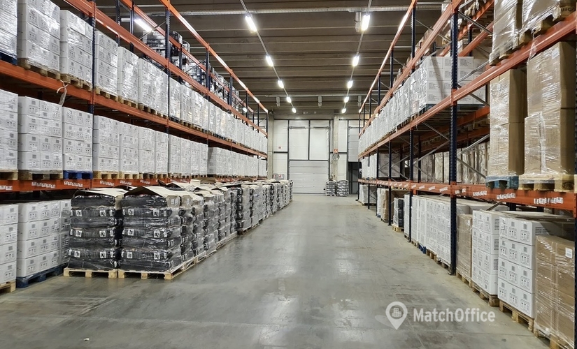 Varasto / tuotantotila Pavintie 3-7 01260 Vantaa