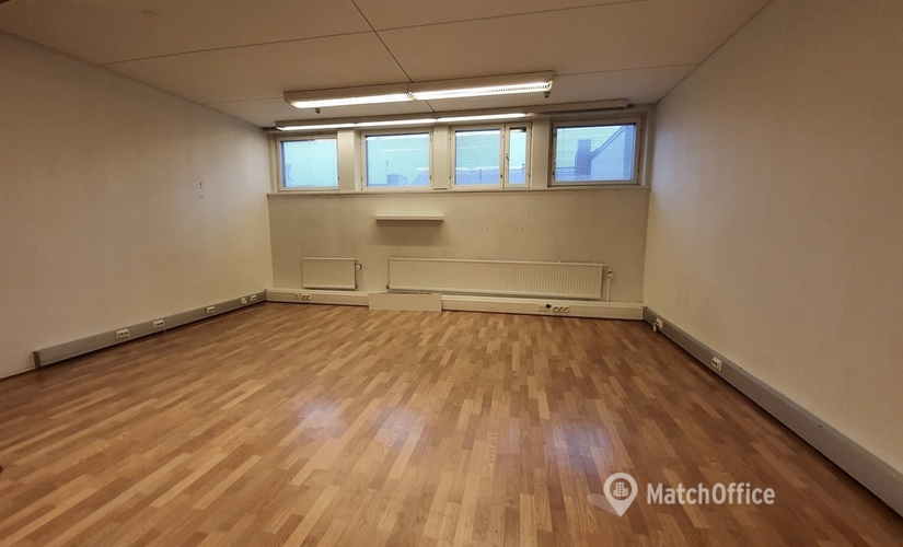 32 m² Serviced office up for rent in Helsinki, Linnanrakentajantie 6-8, 00810 - 0 | MatchOffice