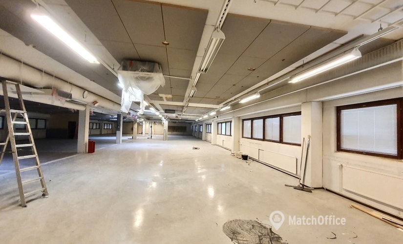 Liiketila Martinkyläntie 63 01720 Vantaa