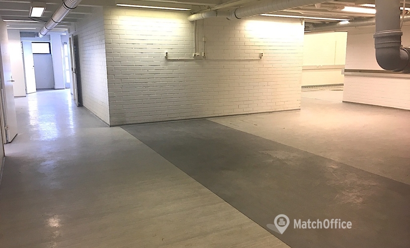 Varasto / tuotantotila Nuutisarankatu 15 33900 Tampere