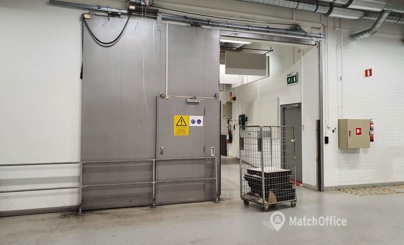 Varasto / tuotantotila Konalankuja 1-3 00390 Helsinki