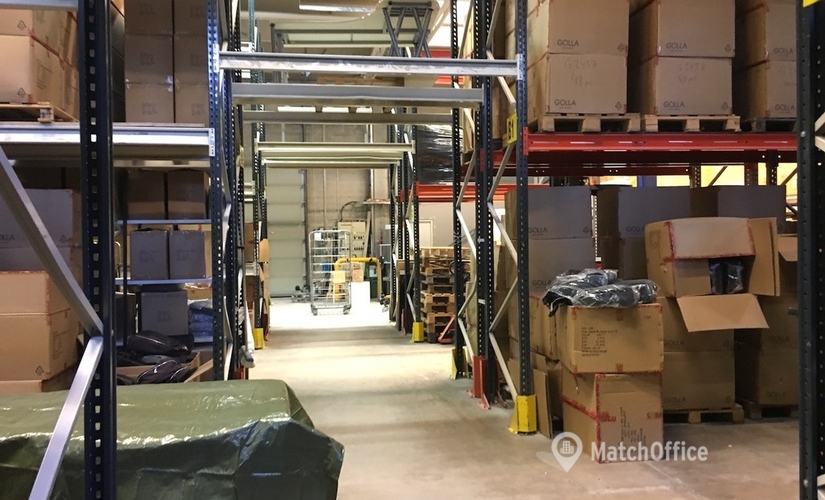 Varasto / tuotantotila Niittyrinne 2 02270 Espoo